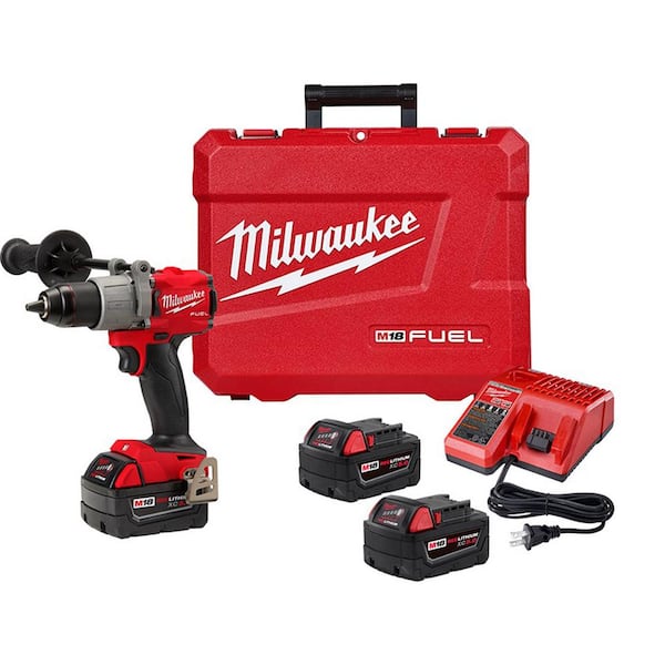 Milwaukee 2803-22 M18 FUEL 1/2-inch drill/driver kit with batteries and case